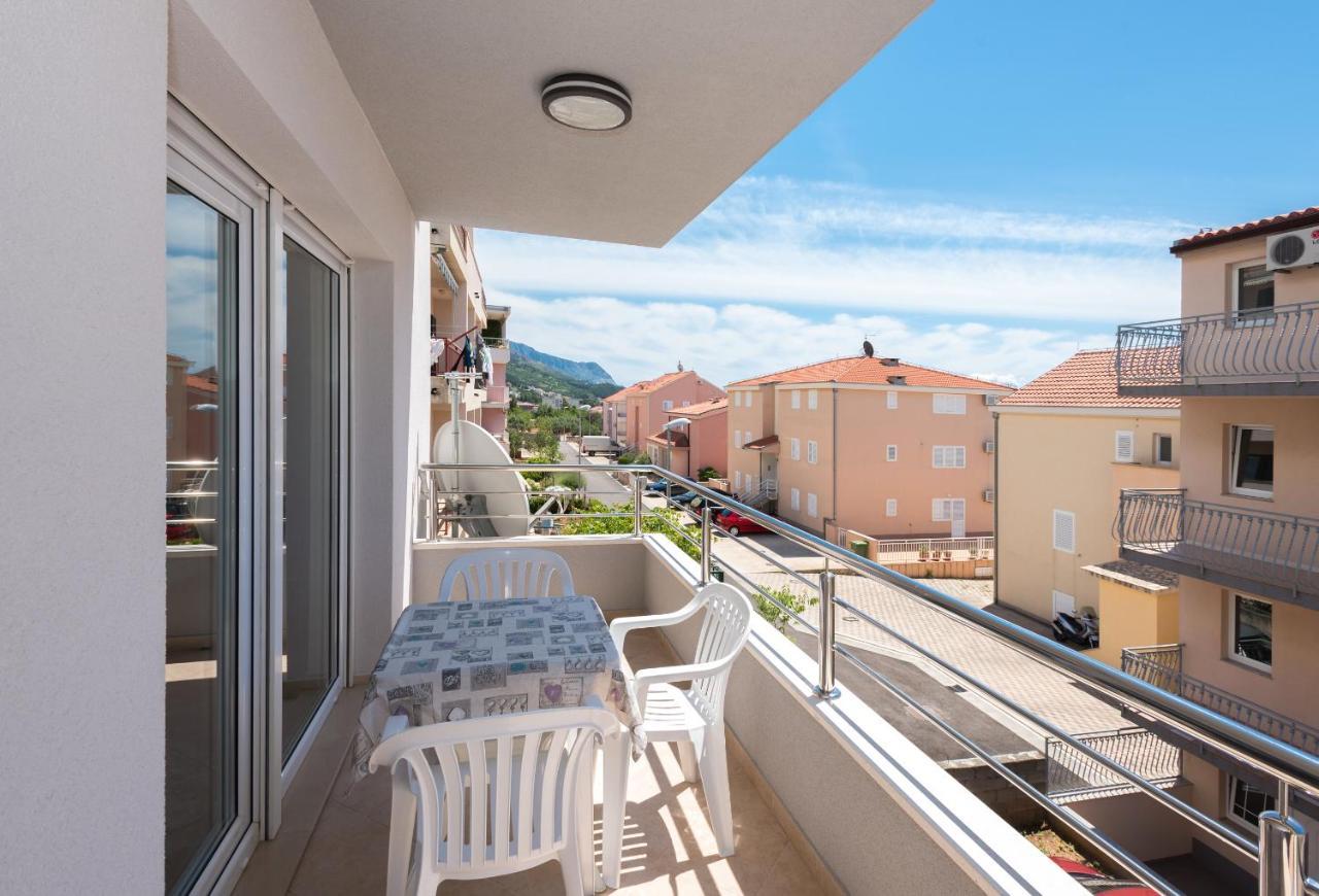 Apartmani Vujcic Makarska Exterior foto