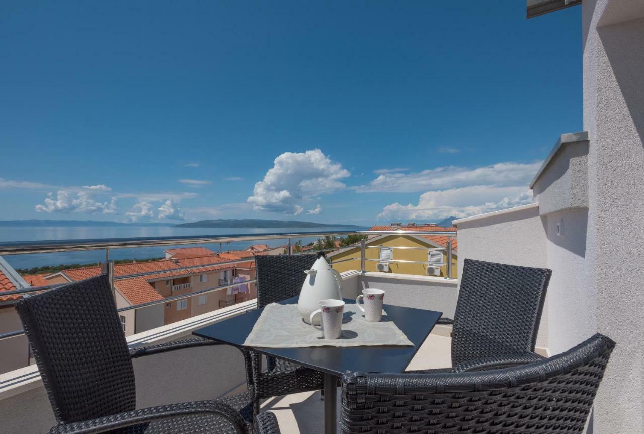 Apartmani Vujcic Makarska Exterior foto